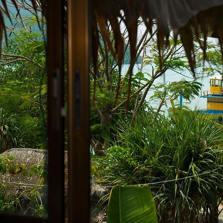 Sunflower Boathouse Kepulauan Phi Phi Bagian luar foto