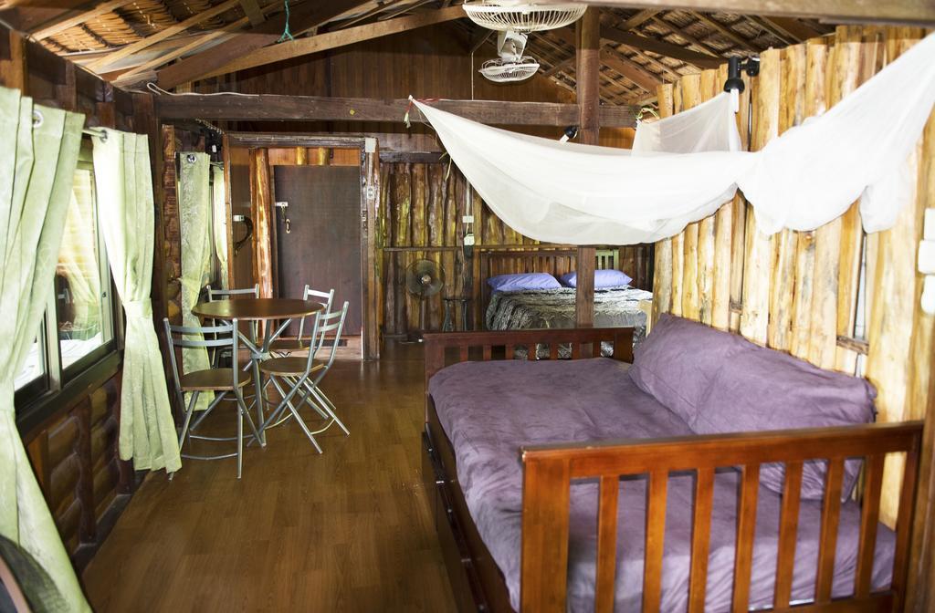 Sunflower Boathouse Kepulauan Phi Phi Bagian luar foto