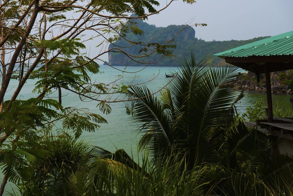 Sunflower Boathouse Kepulauan Phi Phi Bagian luar foto