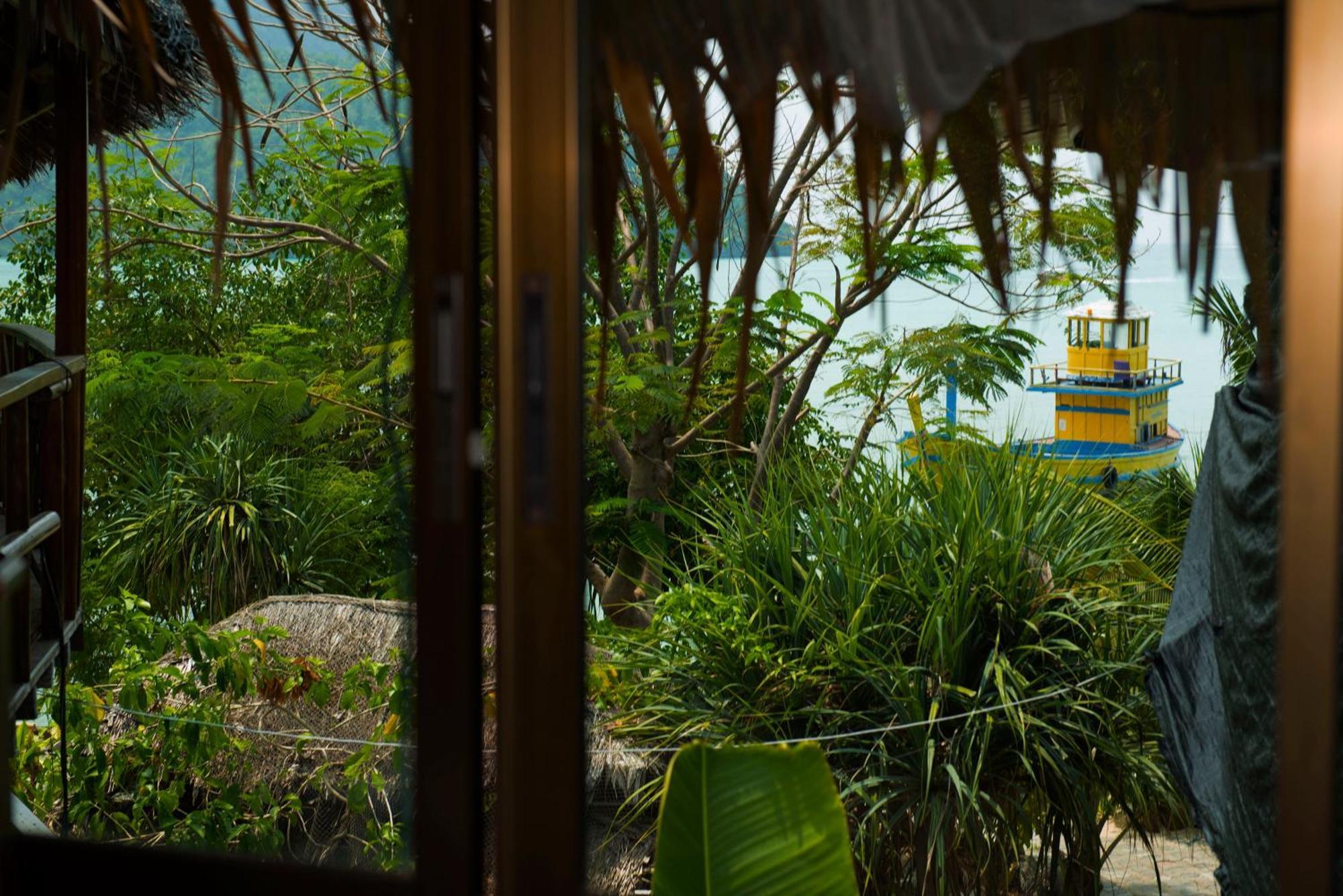 Sunflower Boathouse Kepulauan Phi Phi Bagian luar foto