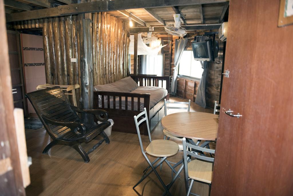 Sunflower Boathouse Kepulauan Phi Phi Bagian luar foto